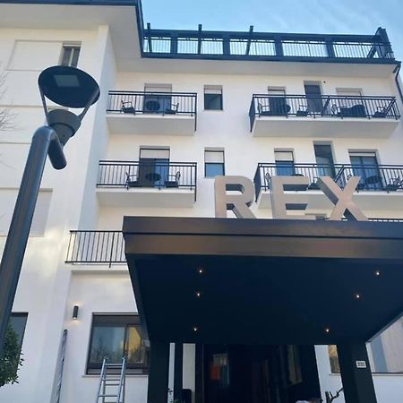 Hotel Rex リド・ディ・サヴィオ エクステリア 写真