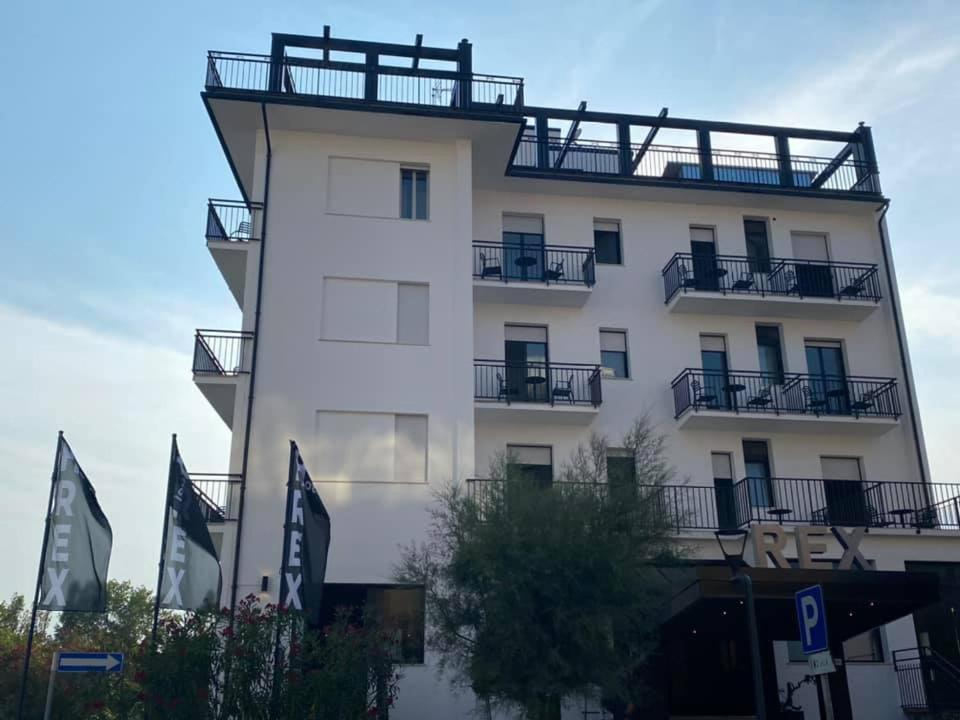 Hotel Rex リド・ディ・サヴィオ エクステリア 写真